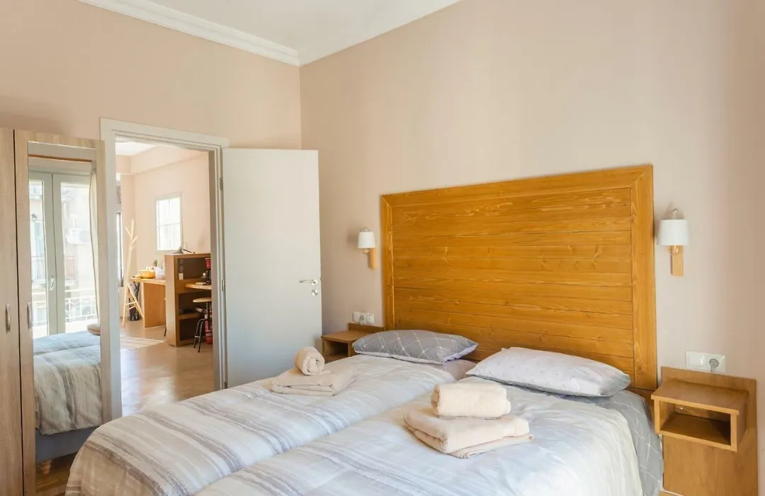 100M2 Luxury Apartment In The Heart Of Athens - Living Stone Emerald-1